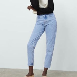 Zara Mom Jeans Sz6